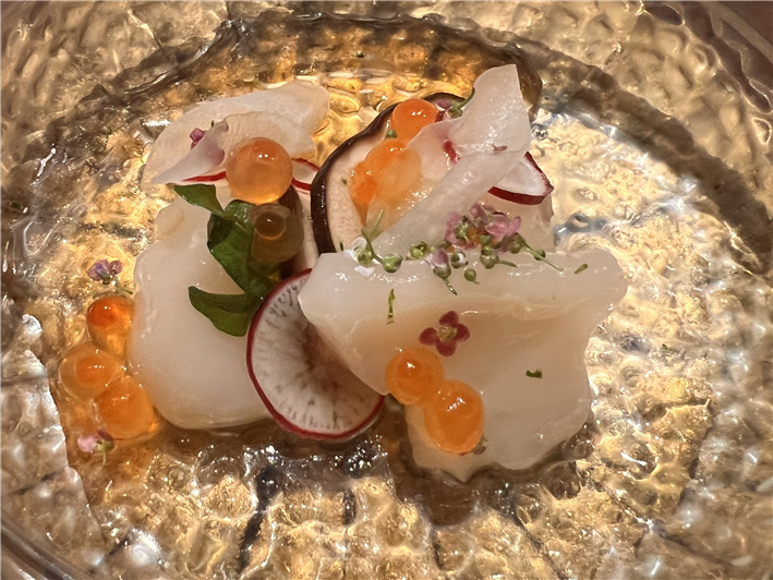scallop sashimi